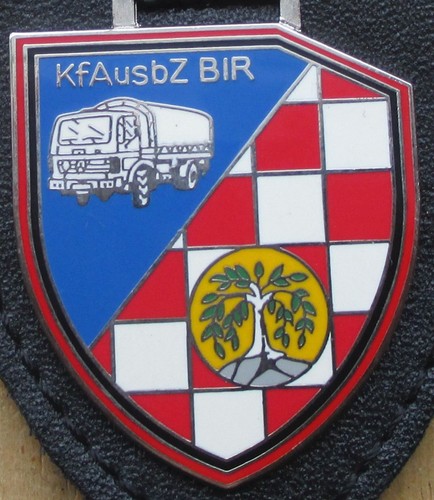 Brustanhänger
